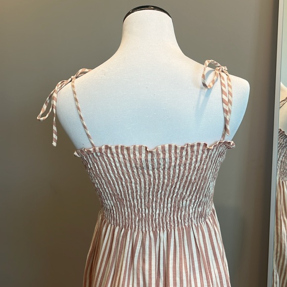 100% linen midi dress, great condition! - Picture 4 of 5